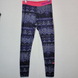 Nike Ladies Leggings - Black and Purple Pattern‎ Size L
